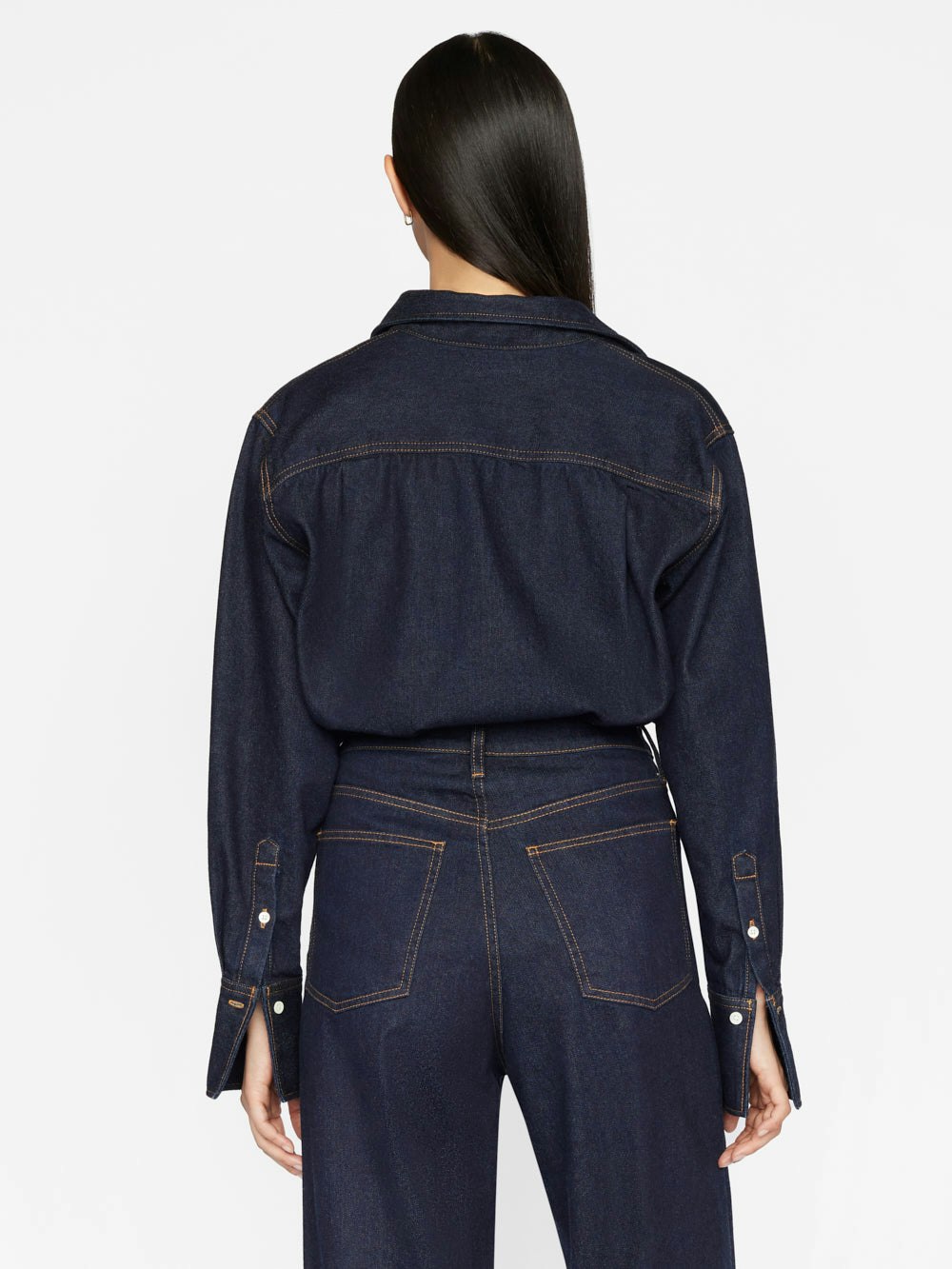 shirt back view alt:fit2
